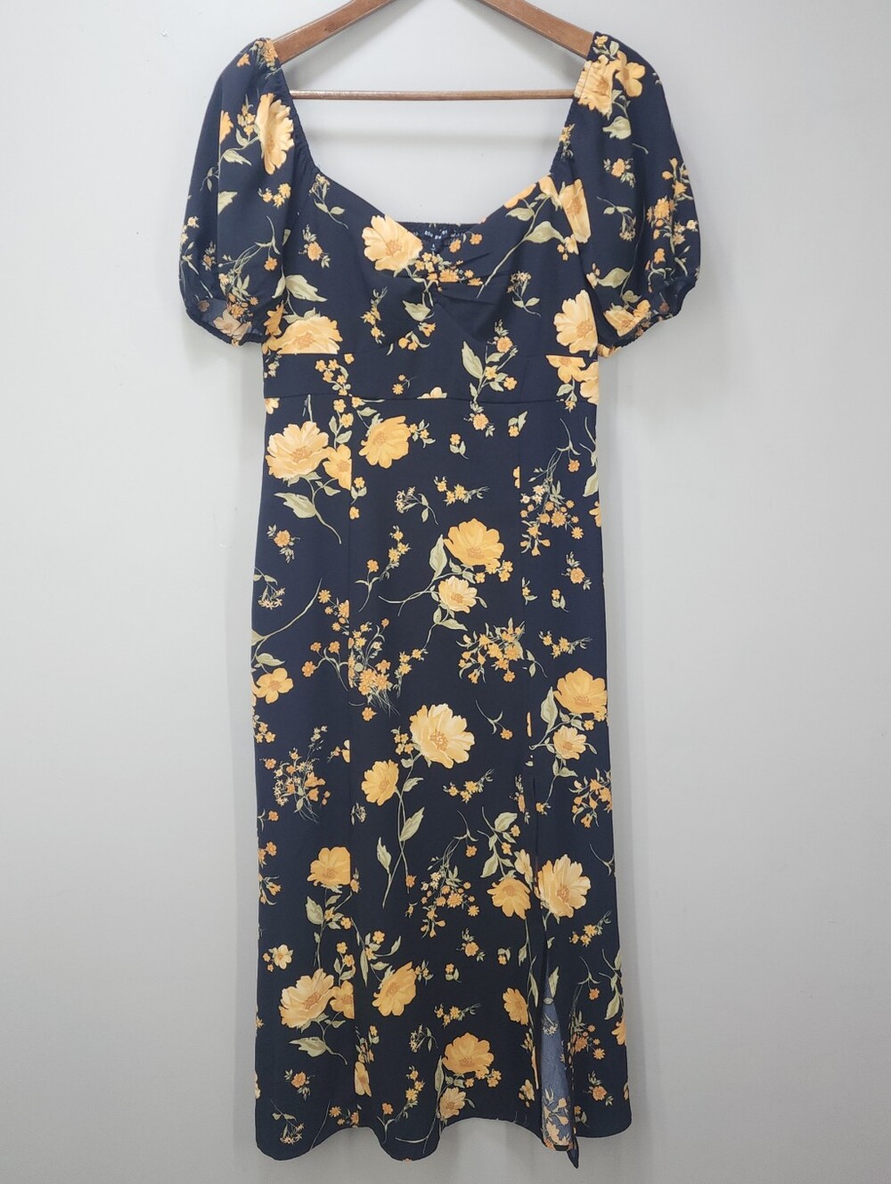 blu pepper Floral Puff Sleeve Midi Dress